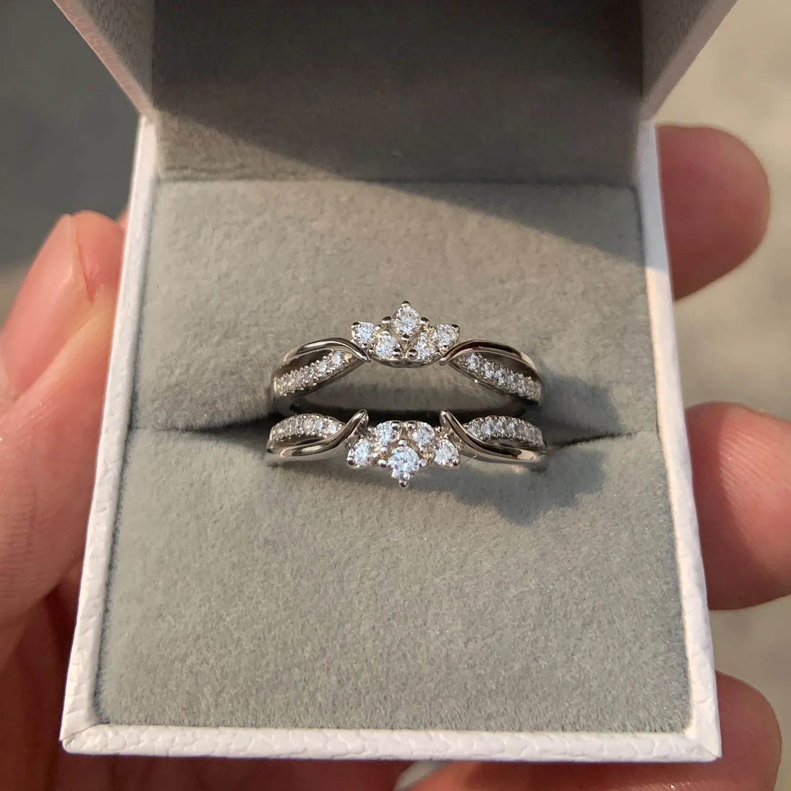 Newshe 925er Silber Ring-Enhancer mit Zirkonia