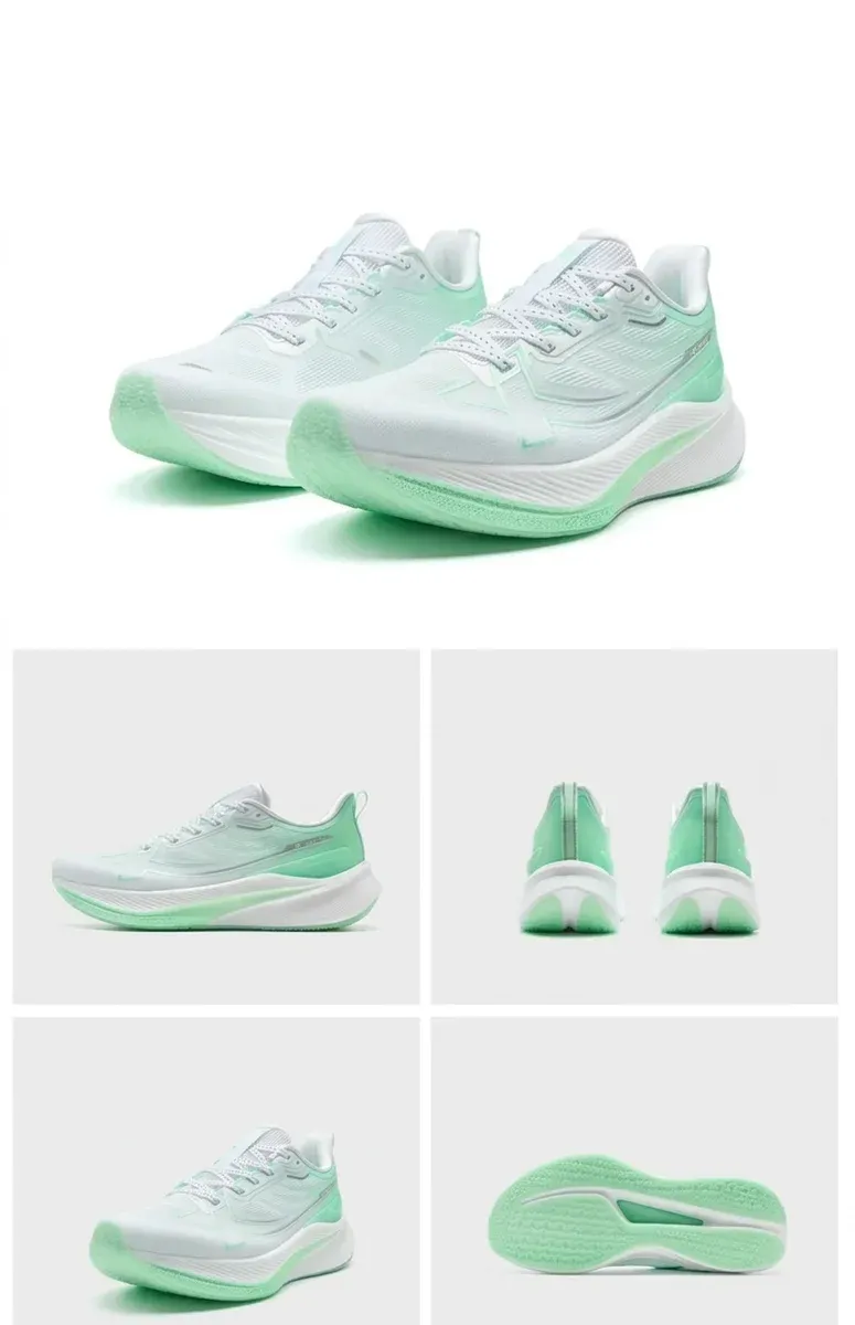 Xtep Damen-Laufschuh weiß türkis Studiofoto