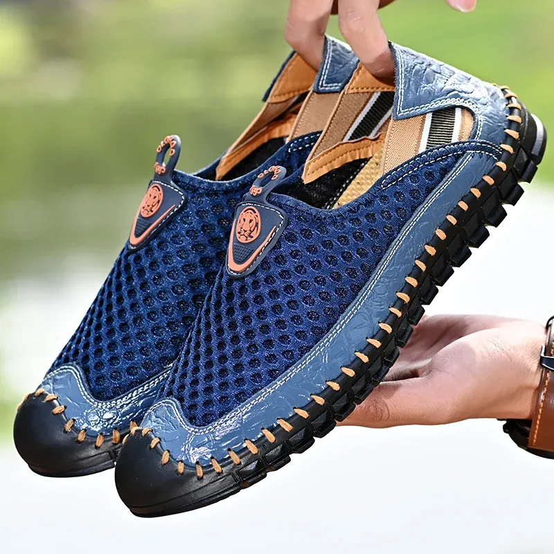 Atmungsaktive Herren-Slipper mit rutschfester Gummisohle