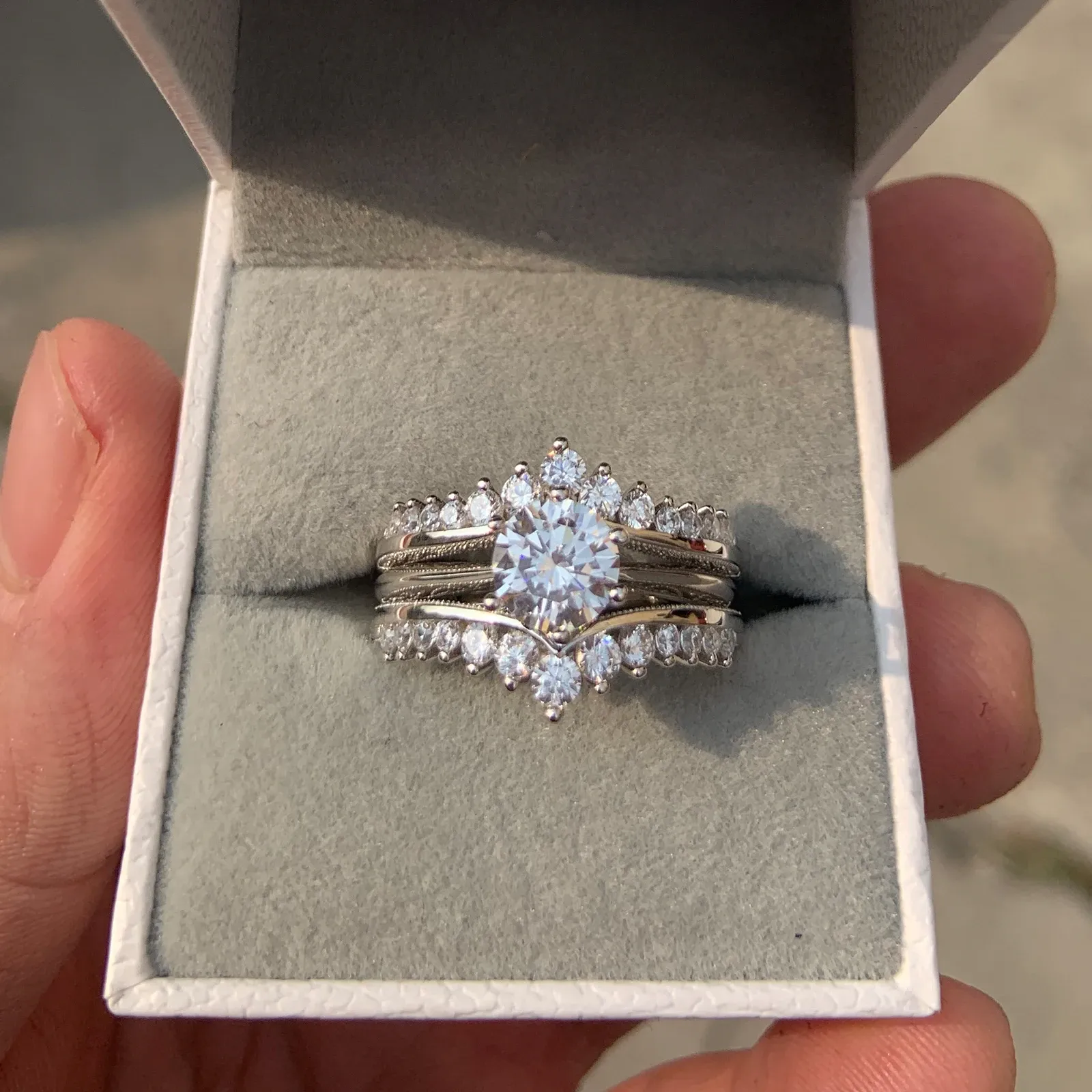 Zertifiziertes 925er Silber-Brautset mit Rundzirkonia