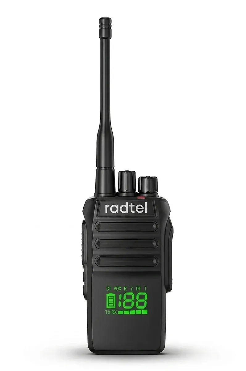 Radtel RT-493 Funkgerät schwarz freigestellt