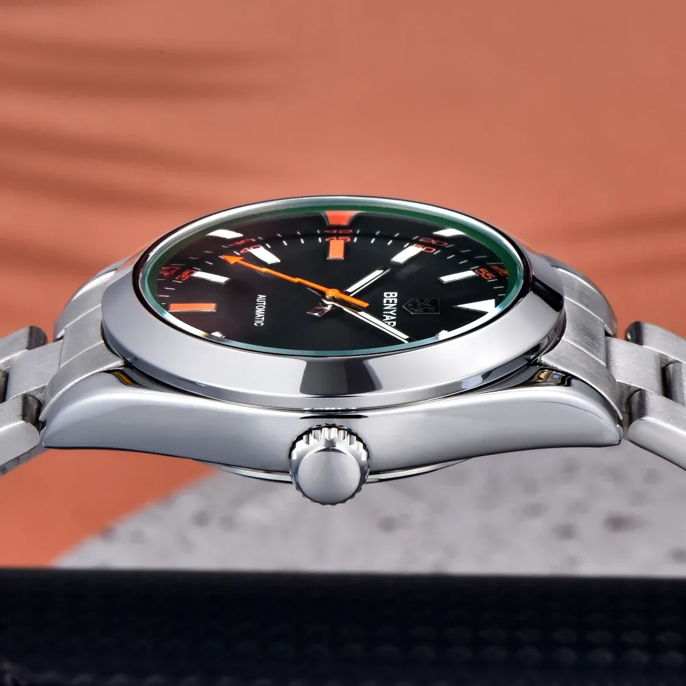 Mechanische Herrenarmbanduhr mit Saphirglas und 5-Bar-Schutz