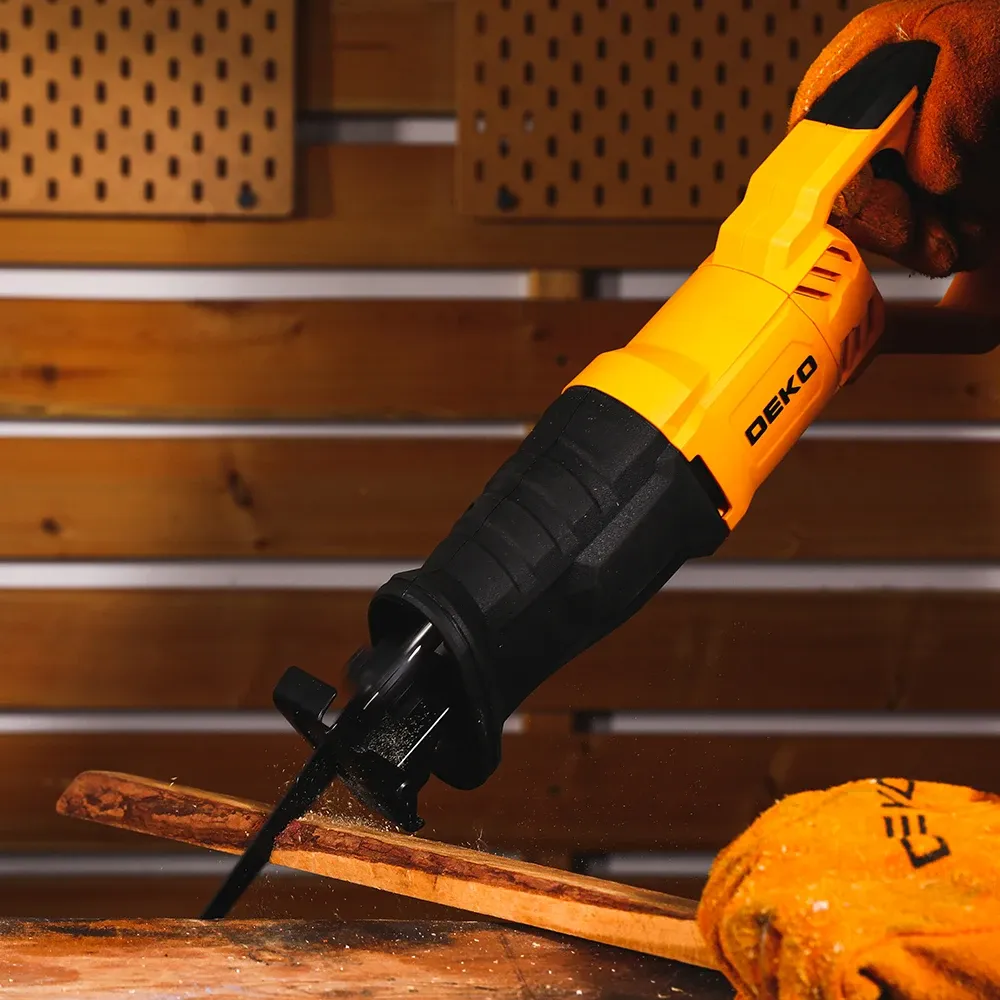 DEKO Akku-Säbelsäge 710 W für vielseitige Heimwerkerarbeiten