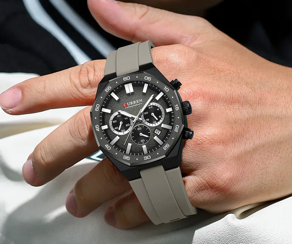 CURREN Sport-Chronograph mit Silikonarmband und Datum