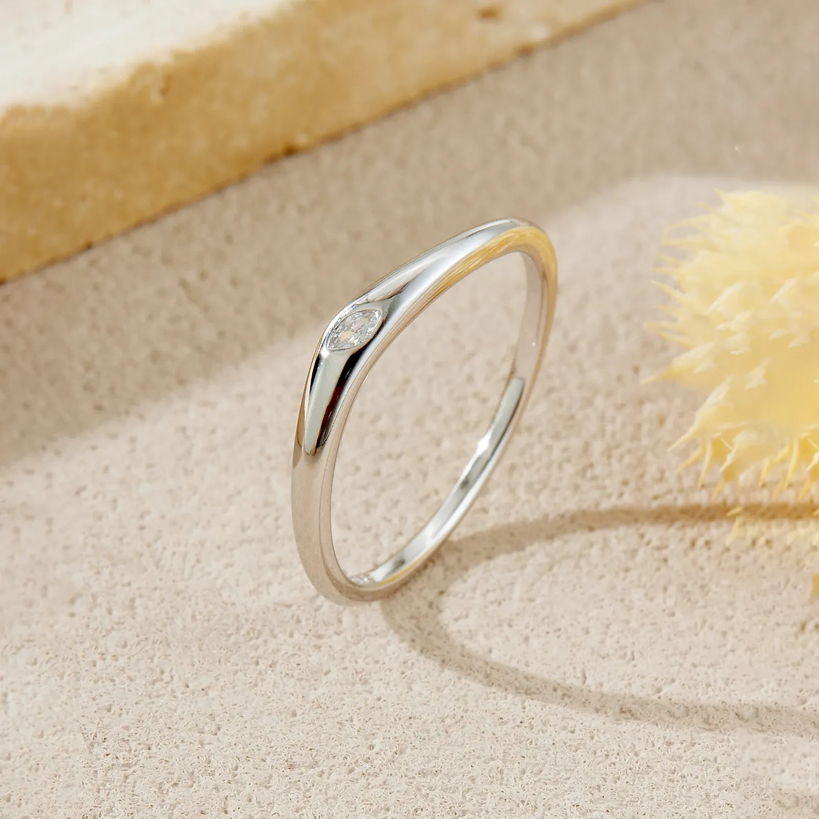 Feiner Marquise-Zirkonia-Ring aus 925er Silber